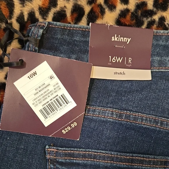 Ava & Viv Dark Indigo High-Rise Button-Fly Jeggings - Picture 4 of 4